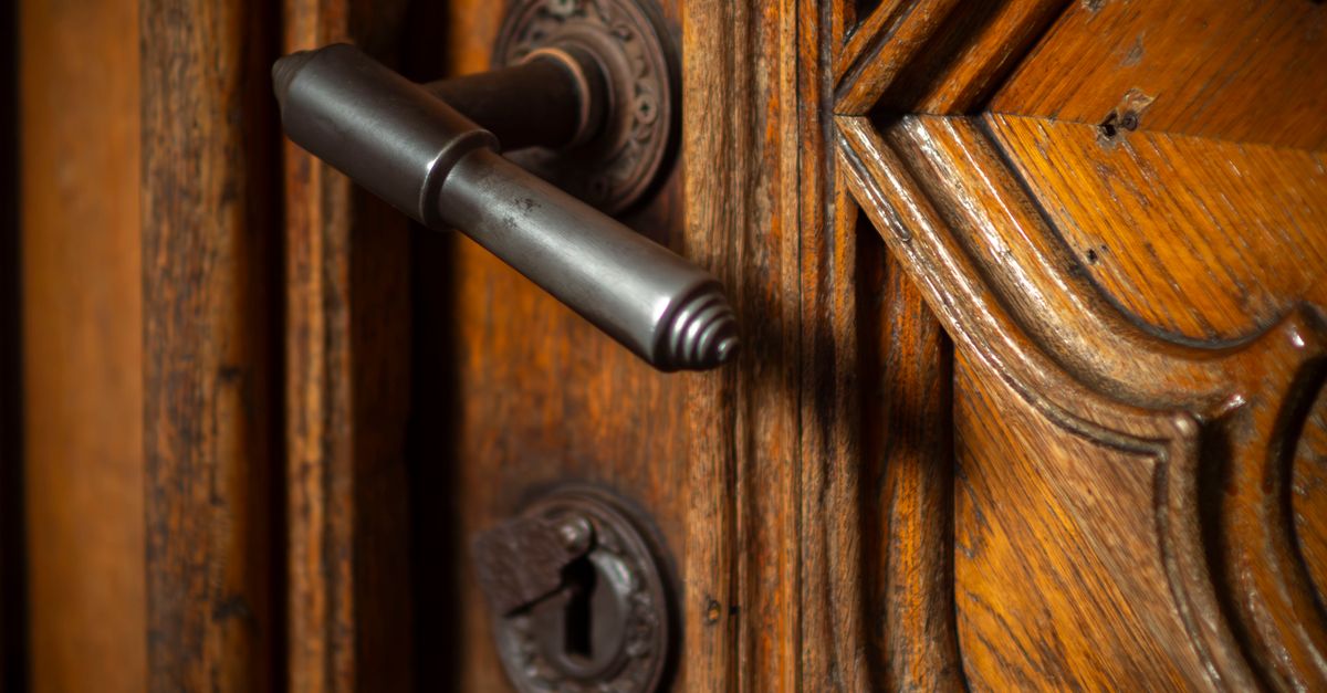 Door Knob Lock Replacement: Interior vs. Exterior Doors and Why It Matters — Colorado Springs Locksmith